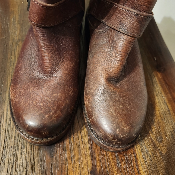 NWTB Frye Women's Veronica Short Distressed Boots Size 6 - Picture 17 of 17